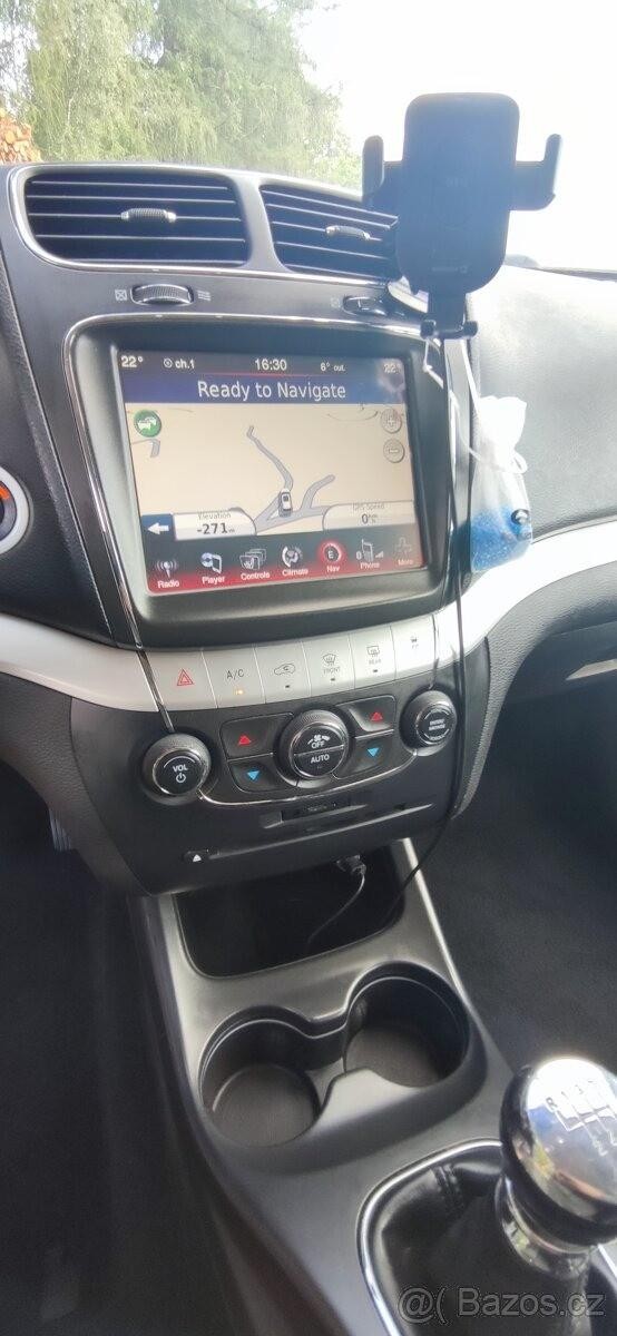 Fiat Freemont 2,0   125 kW - Prostorné a bez