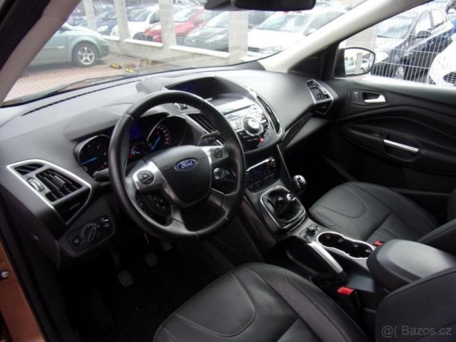 Ford Kuga 2,0   TDCI 4x4 titanium se stř