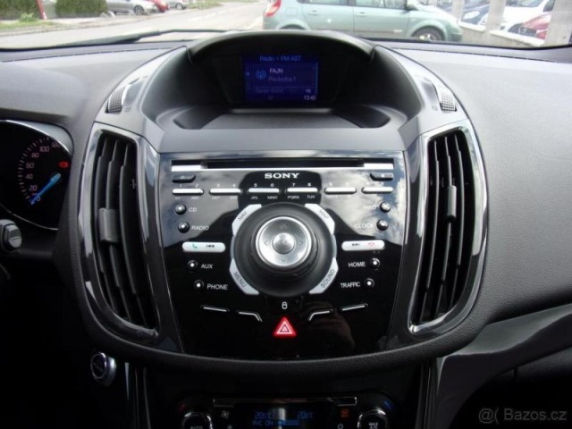 Ford Kuga 2,0   TDCI 4x4 titanium se stř
