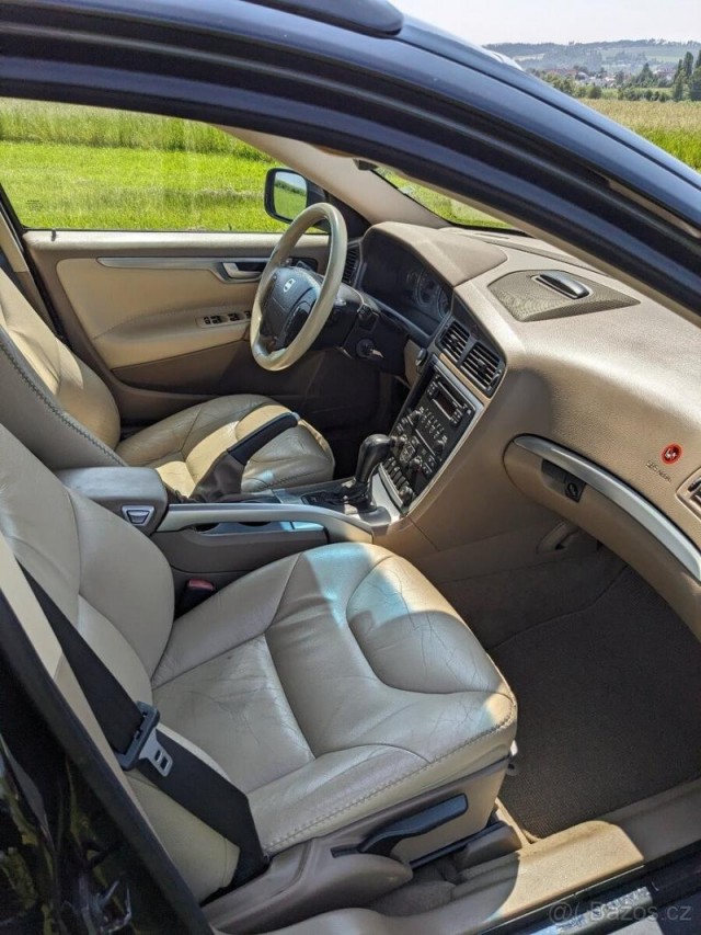 Volvo XC70 2,5