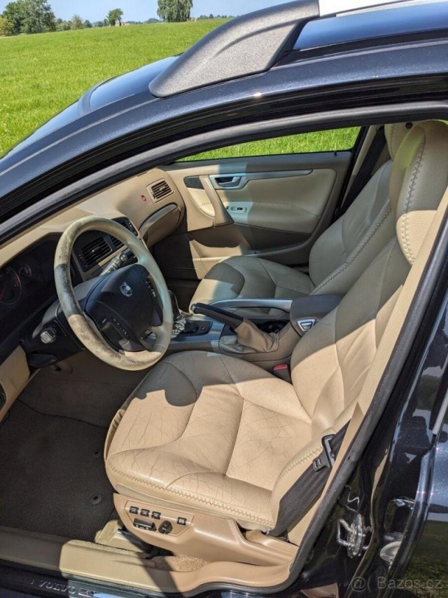 Volvo XC70 2,5