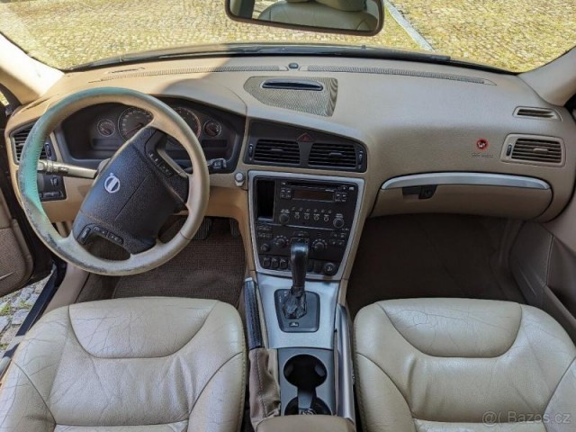 Volvo XC70 2,5
