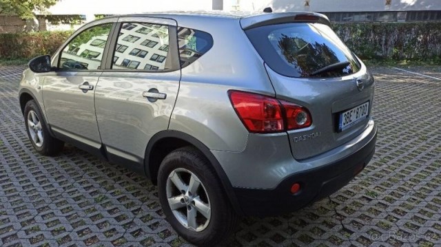 Nissan Qashqai 1,5   dCi (2008) – 2 sady kol