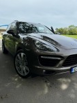 Porsche Cayenne 4,8   Turbo V8 580ps