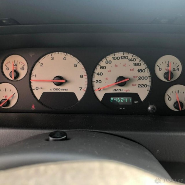 Jeep Grand Cherokee 4,0   WJ 4.0i (140 kW)