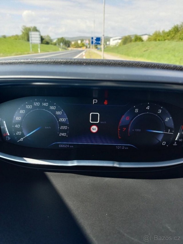 Peugeot 3008 1,2   Allure PureTech 1.2 96kW