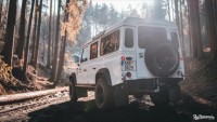 Land Rover Defender 2,4