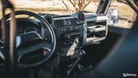 Land Rover Defender 2,4
