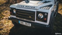 Land Rover Defender 2,4