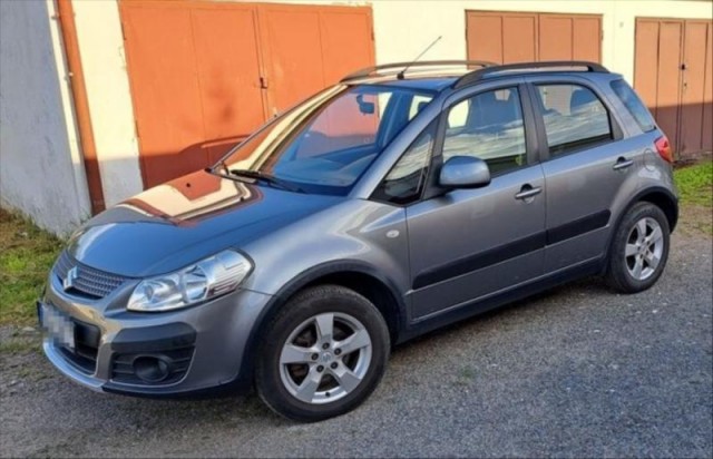 Suzuki SX4 1,6   4x4, benzín 88kW, výbava