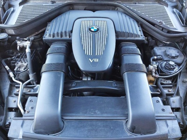BMW X5 4,8   V8
