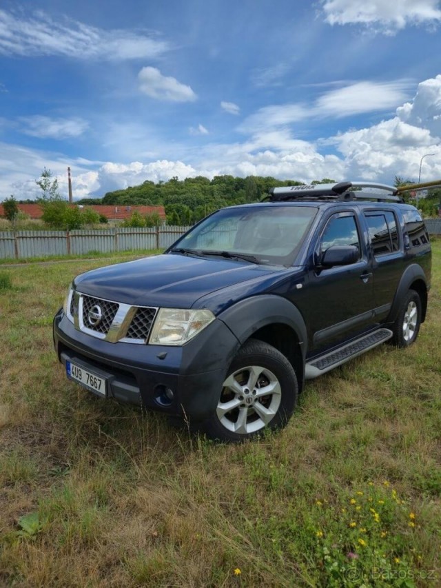 Nissan Pathfinder r51 128kw automat 7 míst