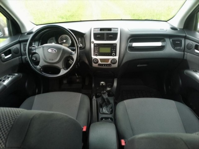 Kia Sportage 2,0   i (104 kW), LPG, 4WD, ta