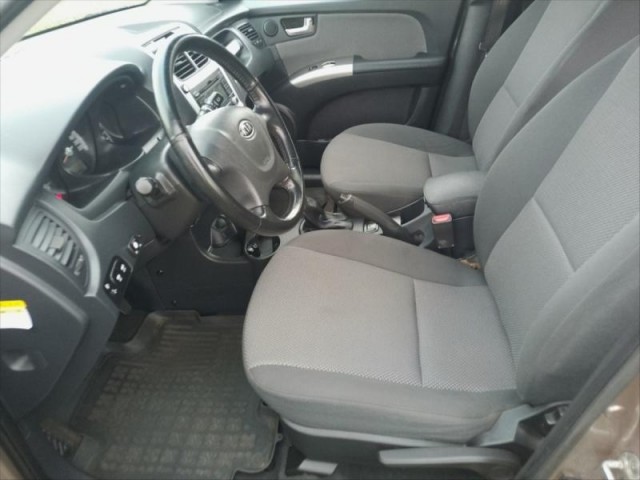 Kia Sportage 2,0   i (104 kW), LPG, 4WD, ta