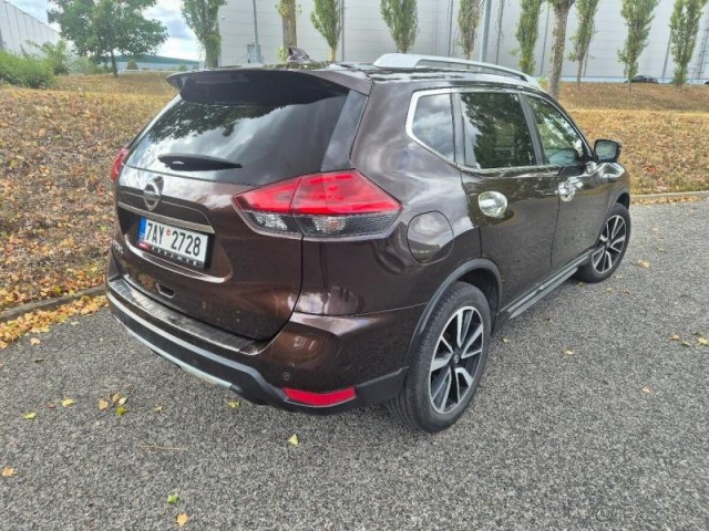 Nissan X-Trail 1,7   7 míst, odečet DPH