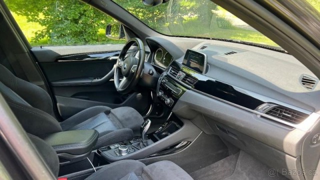 BMW X1 2,0   140KW M Packet