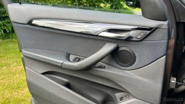 BMW X1 2,0   140KW M Packet