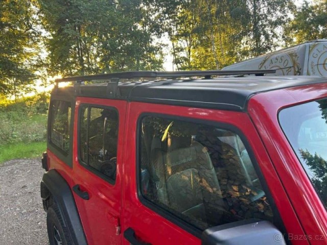 Jeep Wrangler 2,0   JK, 1. majitel, koupeno 