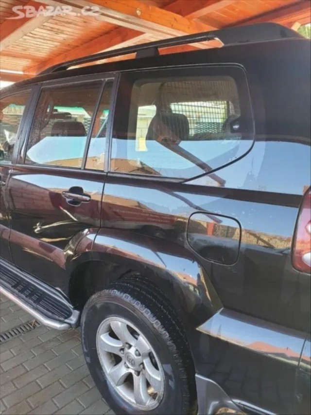 Toyota Land Cruiser 