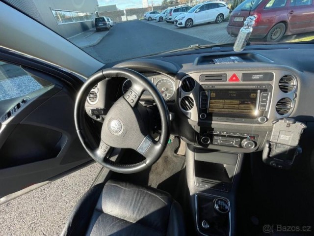 Volkswagen Tiguan 2,0   2010