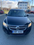 Volkswagen Tiguan 2,0   2010