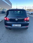 Volkswagen Tiguan 2,0   2010