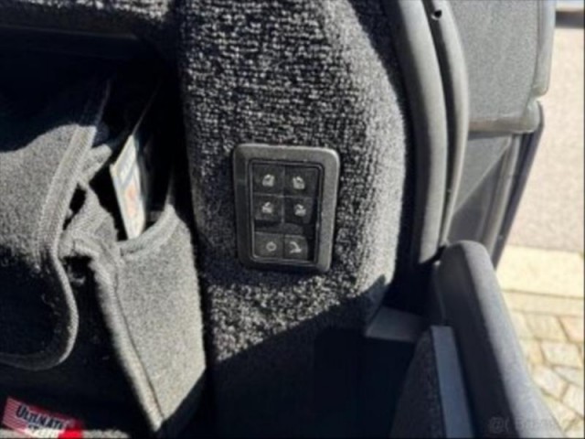 Land Rover Range Rover 4,4   SDV8 Autobiography tažné