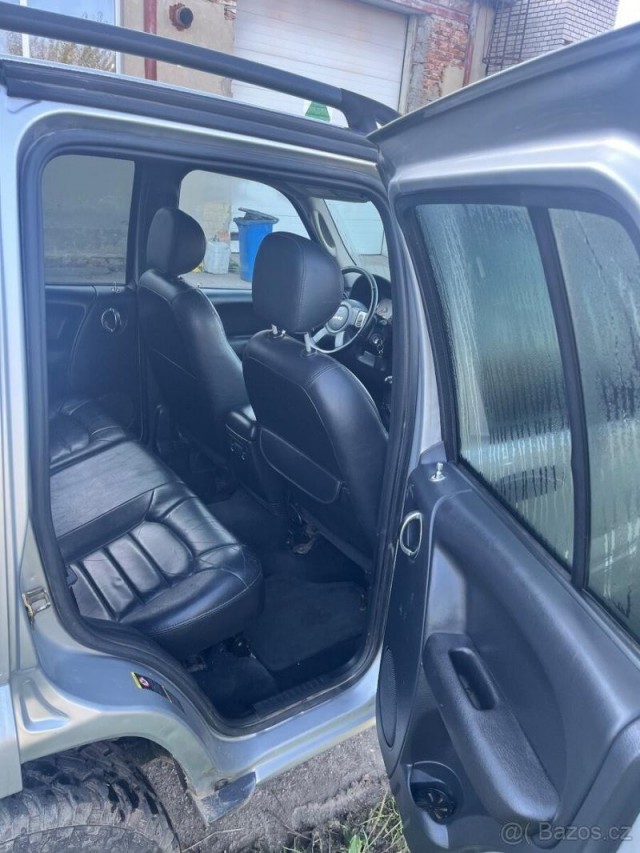Jeep Cherokee 2,5   KJ
