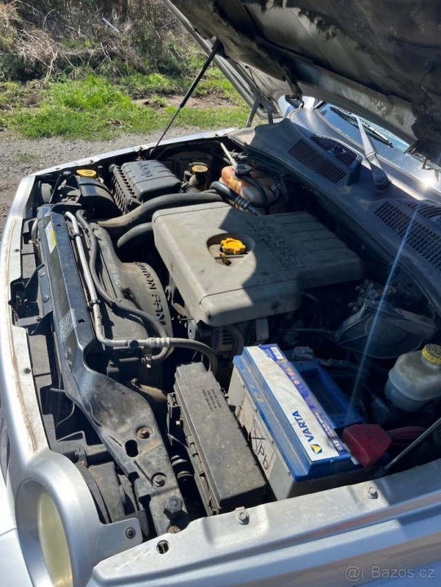 Jeep Cherokee 2,5   KJ