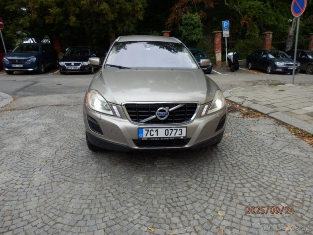 Volvo XC60 2,4   Summum AWD 158kW 206000k