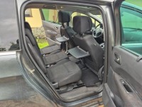 Peugeot 5008 HDI, 7 míst, panar.okno