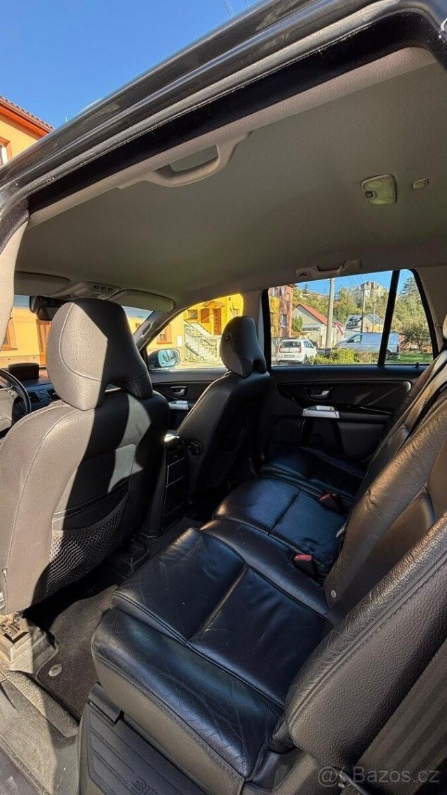Volvo XC90 2,4   D5 136 KW automat