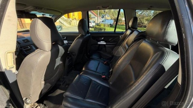 Volvo XC90 2,4   D5 136 KW automat