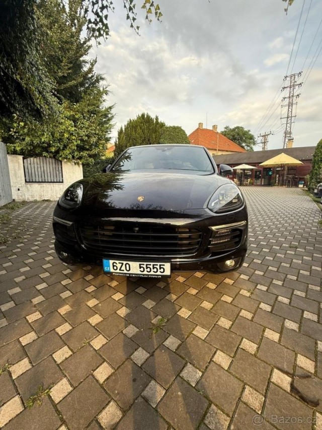 Porsche Cayenne 4,2   S V8