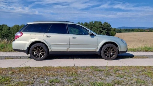 Subaru Outback 3,0   H6 SI-Drive 180kw