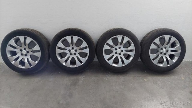 Subaru Outback 3,0   H6 SI-Drive 180kw