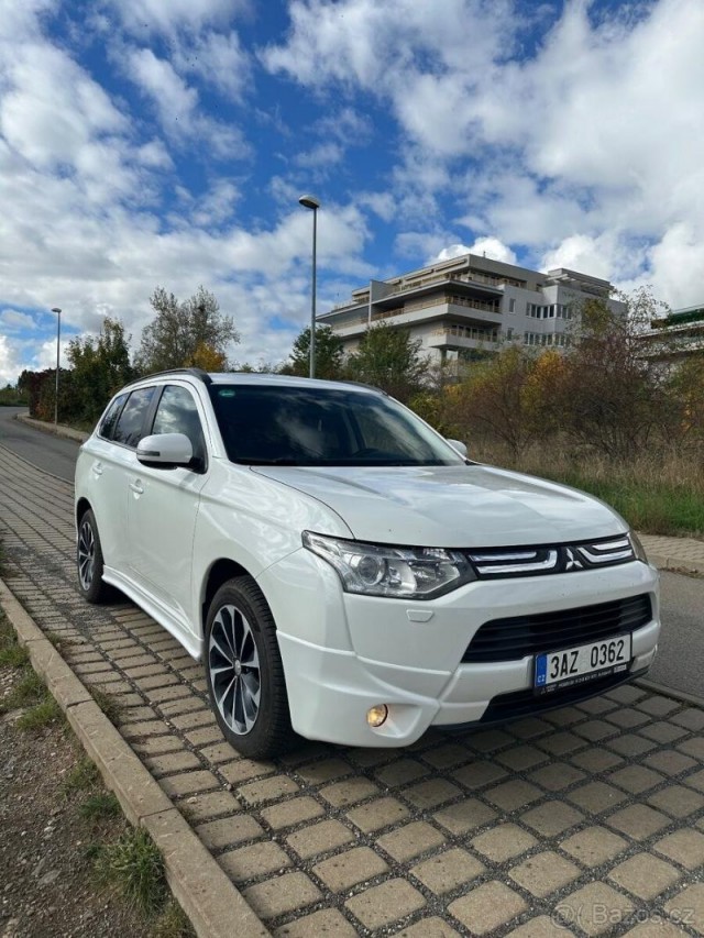 Mitsubishi Outlander 2,2
