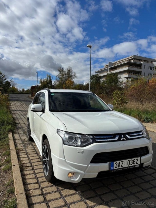 Mitsubishi Outlander 2,2