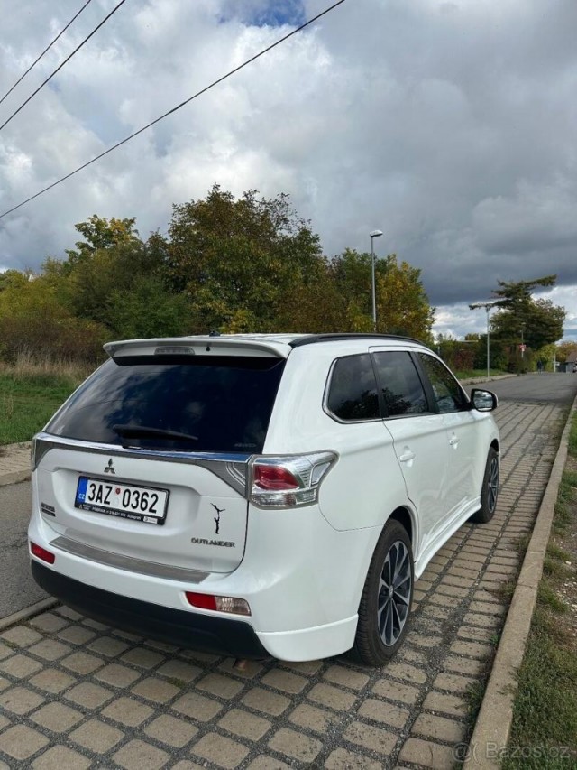 Mitsubishi Outlander 2,2