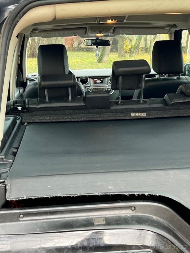 Land Rover Discovery 4