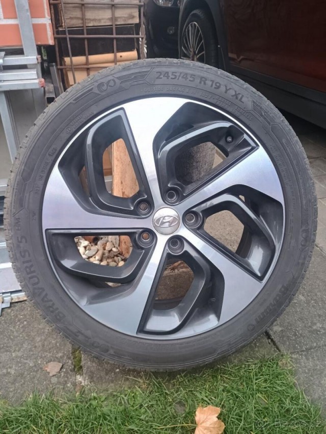 Hyundai Tucson 2,0   4x4 automat CRDI