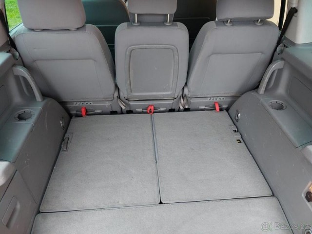 Volkswagen Tiguan 2,0   Sedmimístný +Tažné zaříz