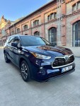 Toyota Highlander 2,5   HEV 248k 4x4 COMFORT 7S