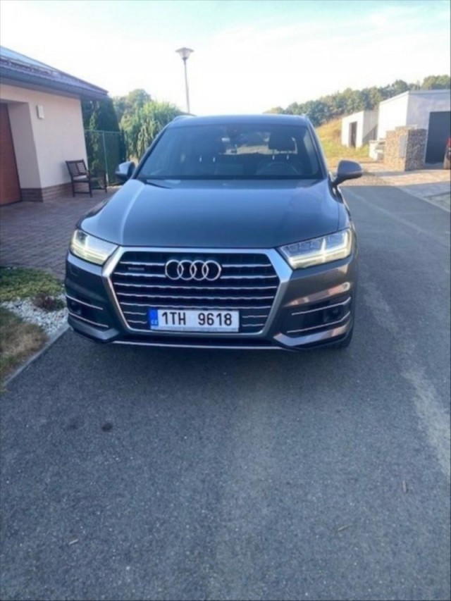 Audi Q7 3,0   TD S-Line