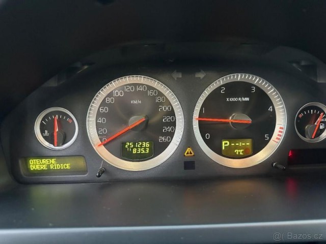 Volvo XC90 2,4