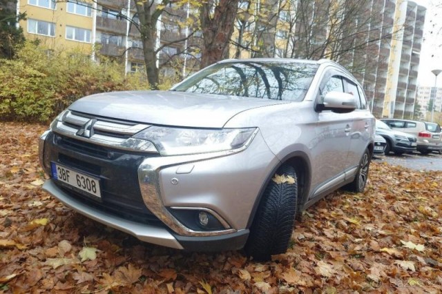 Mitsubishi Outlander 2,3   DI-D, 4x4, 2017, automat