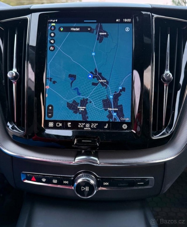 Volvo XC60 B4 D PLUS DARK