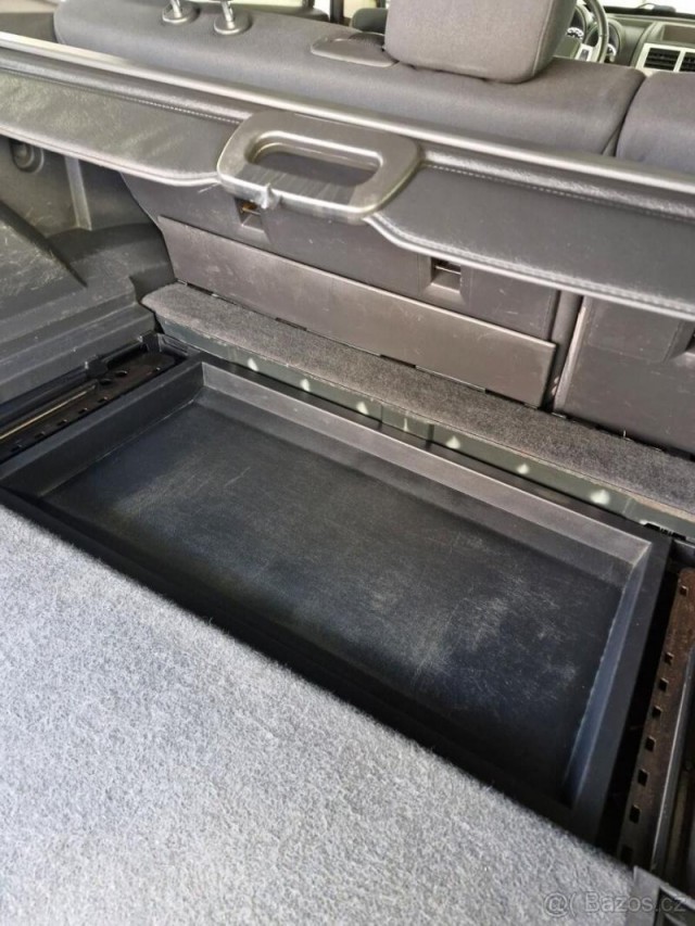 Dodge Nitro 2,8   L CRD