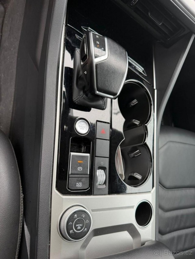 Volkswagen Touareg 2019, 210 kW