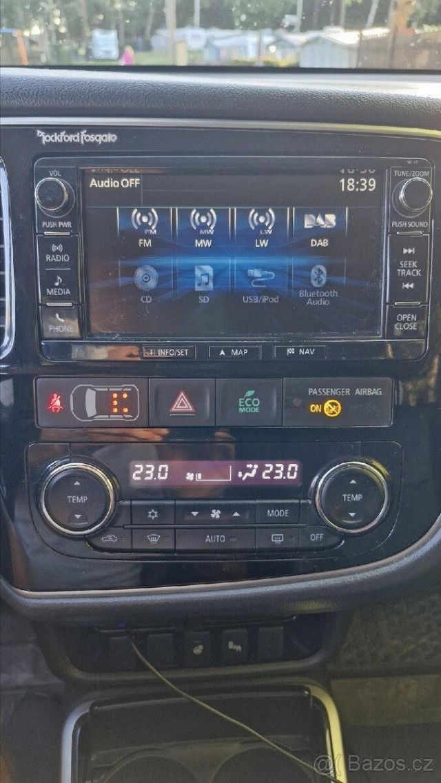 Mitsubishi Outlander 2,3   4x4